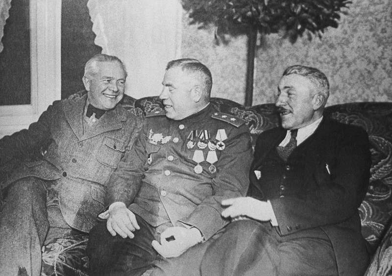 Plik:Franciszek Kotus Jankowski (z lewej) z gen. Siemionem Mikulskim i wojewodą Mieczysławem Okęckim.JPG