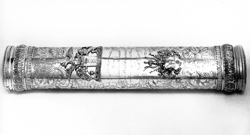 Plik:Johann Carl Roggatz, srebrny futerał na list gratulacyjny dla burmistrza Joachima Heinricha Weickhmanna, 1844.JPG