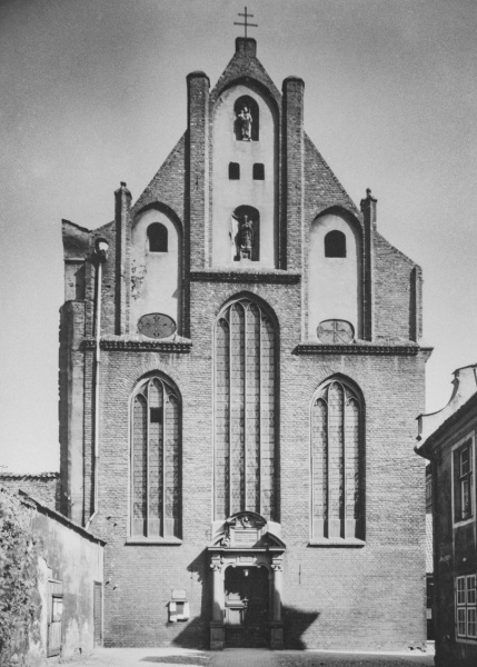 Plik:Kościół św. Józefa przed 1945.jpg