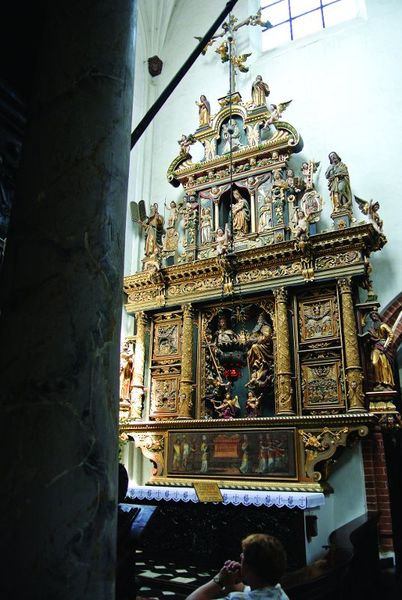Plik:Ołtarz Zwiastowania w kościele Trójcy Świętej.jpg