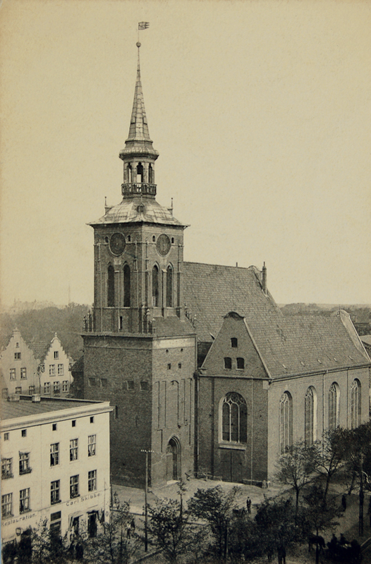Plik:Kościół św. Barbary, lata 30. XX wieku.JPG