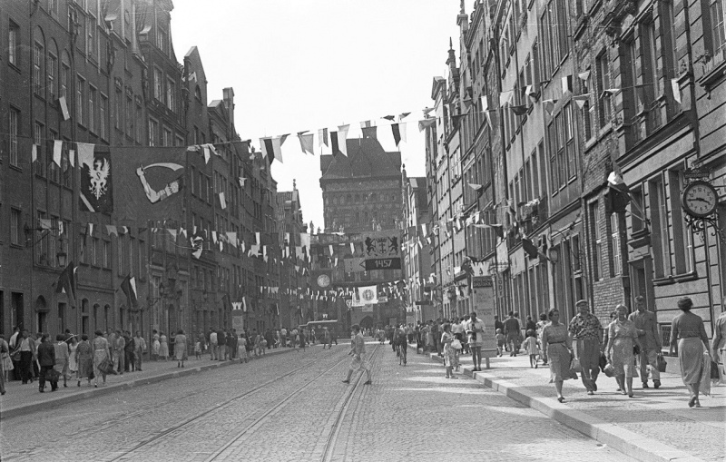 Plik:Ulica Długa 1958.jpg