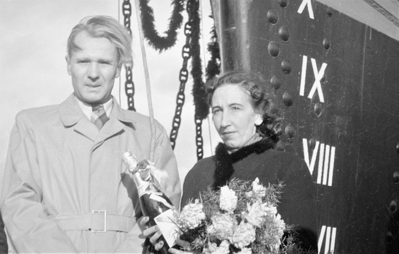 Plik:Stanisław Sołdek z żoną.jpg