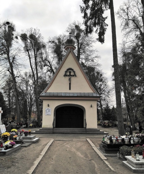 Plik:1 Cmentarze w Oliwie.jpg