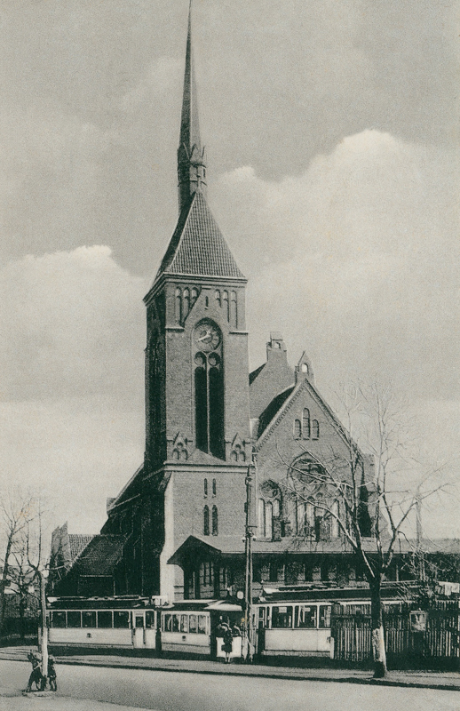 Plik:Kościół św. Franciszka z Asyżu, przed 1939.JPG