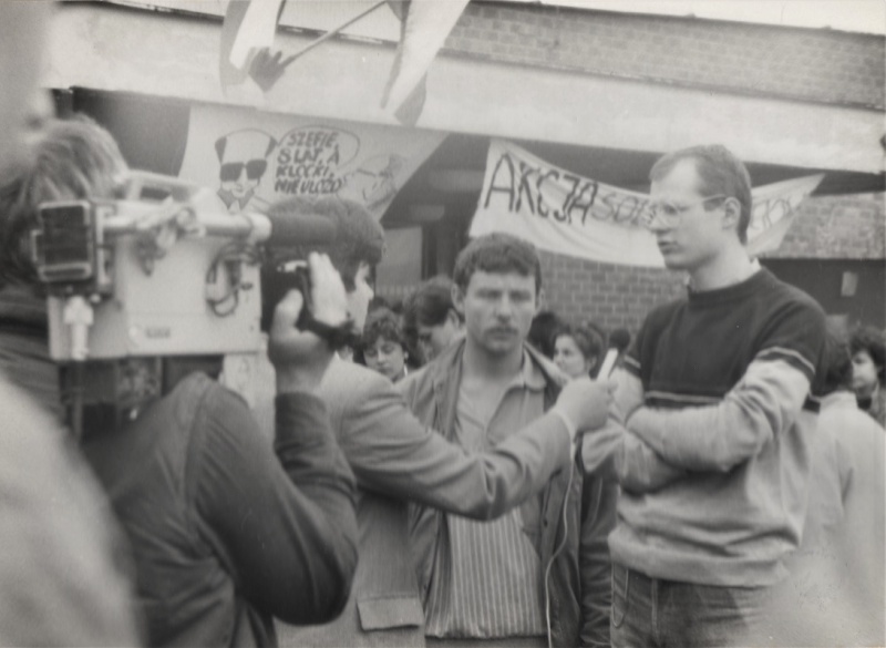 Plik:Strajk na UG 1988.jpg